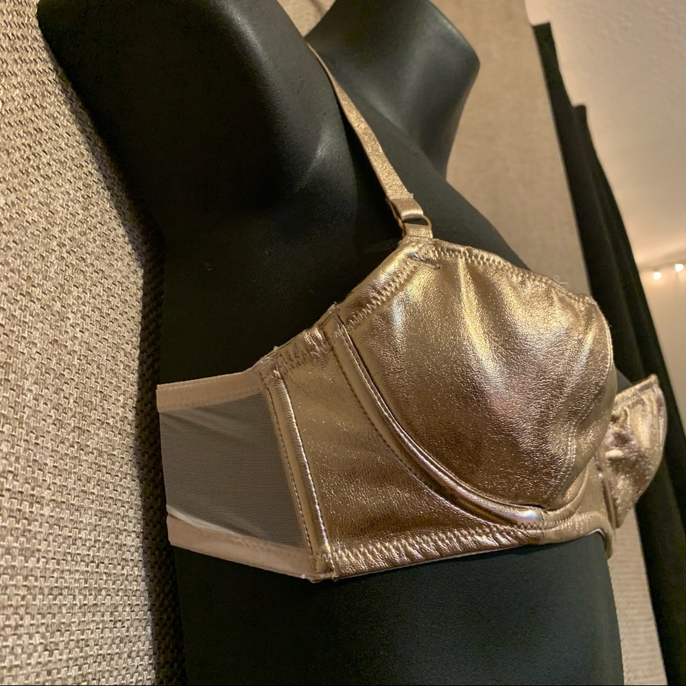 32B Victoria’s Secret Rose Gold faux leather Dream Angel push-up without padding - Picture 4 of 16